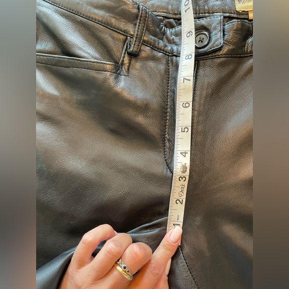 Rem Garson 100% lambskin leather fully lined pants size 4 waist 29” hip 35” - Picture 6 of 10
